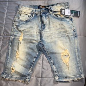 Trendy jean shorts, never worn in brand new condition
